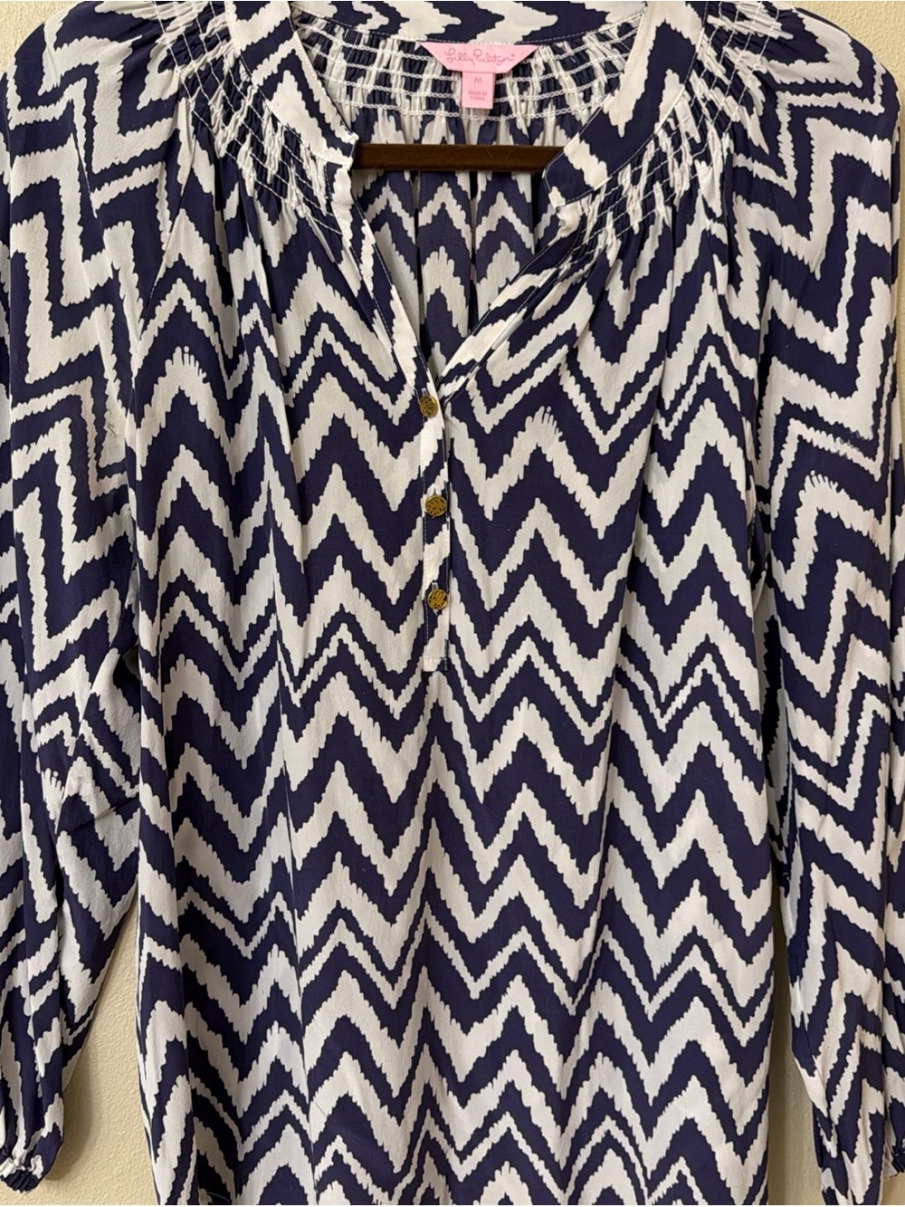 Lilly Pulitzer Elsa Size medium Zig Zag Silk Gold Button Top